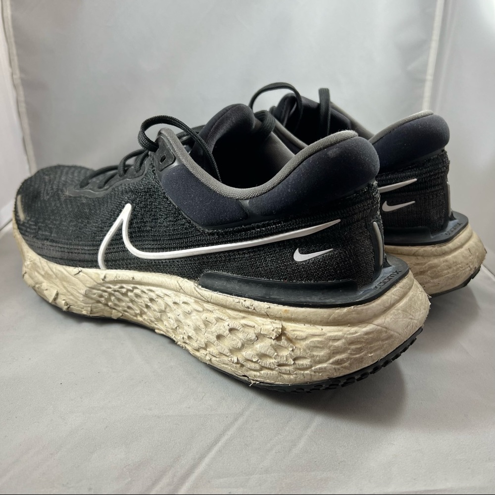 Nike ZoomX Invincible Run Flyknit Running Shoes - Men's size 11.5 - Picture 5 of 13